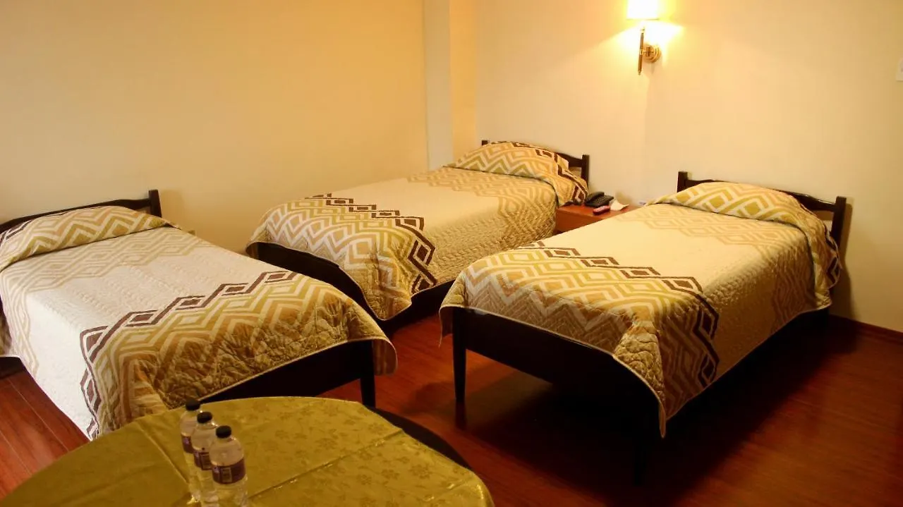 Hotel 6 De Diciembre Quito 3*,  Ekvádor