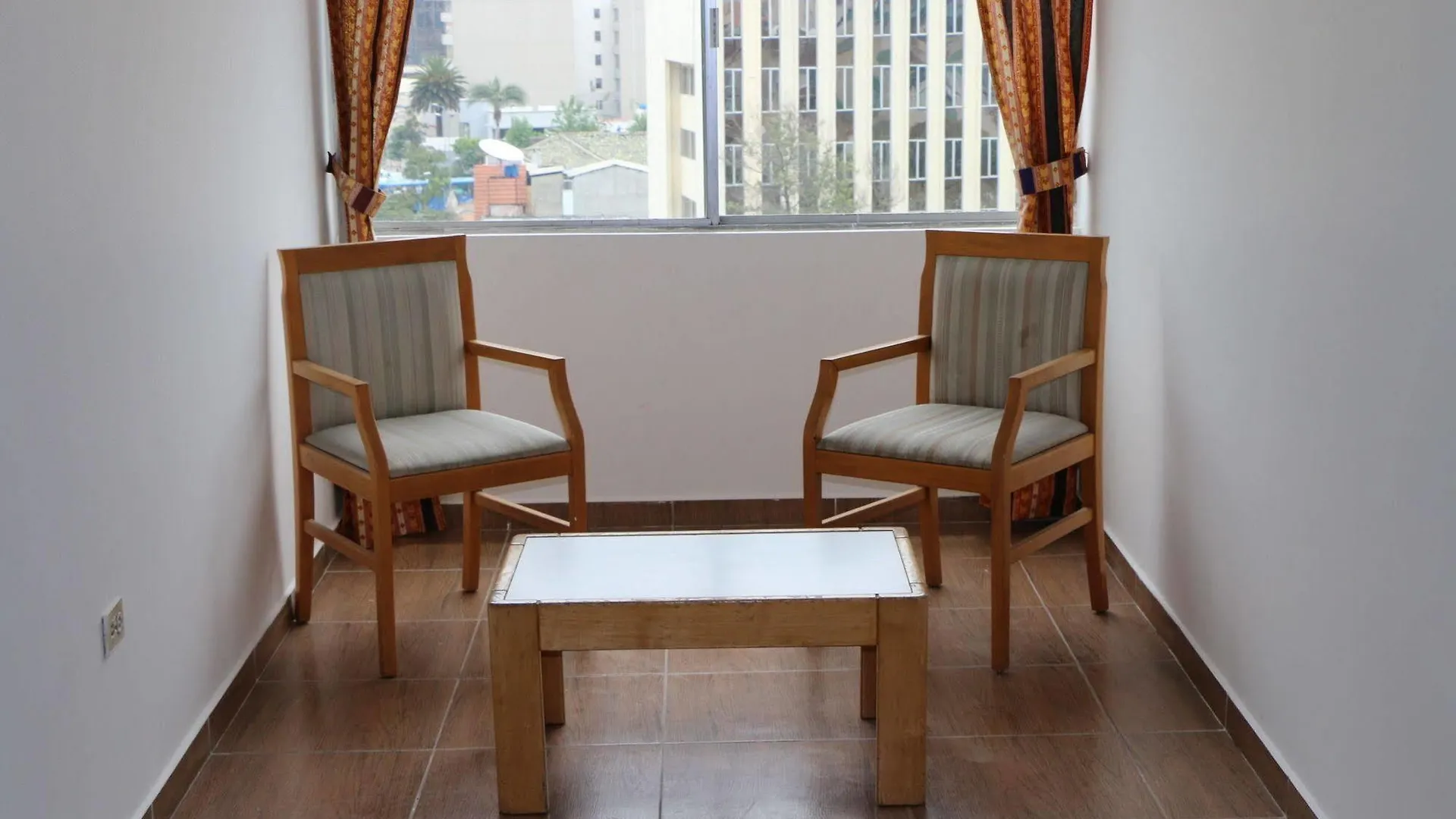 Hotel 6 De Diciembre Quito