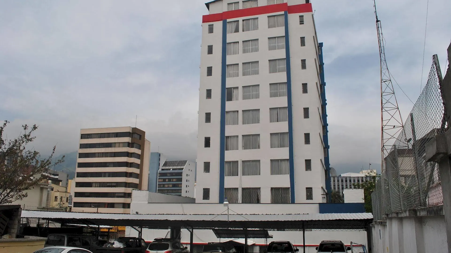 Hotel 6 De Diciembre Quito