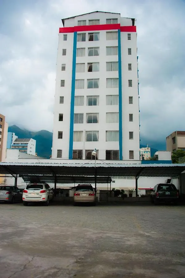 Hotel 6 De Diciembre 키토