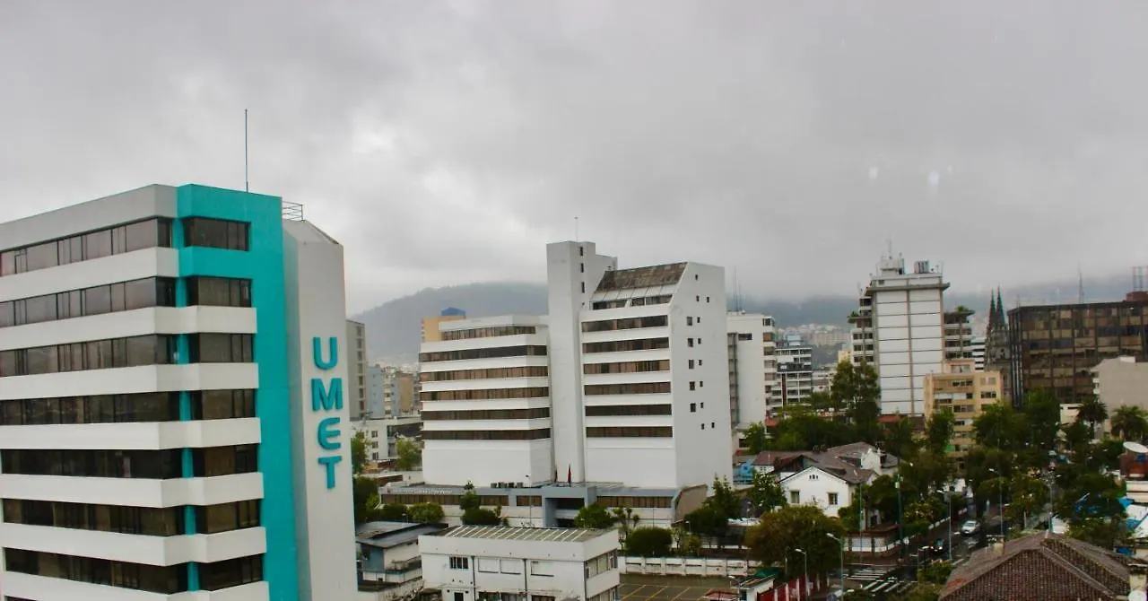 Hotel 6 De Diciembre 키토 3*,