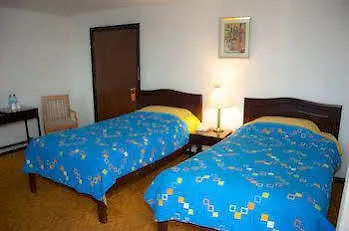Hotel 6 De Diciembre 키토 3*,